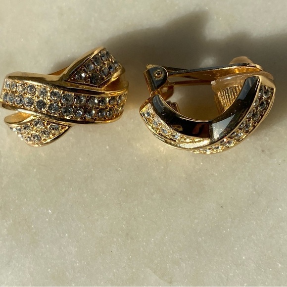 VINTAGE gold plated Christian Dior clip on earrings - Picture 10 of 16